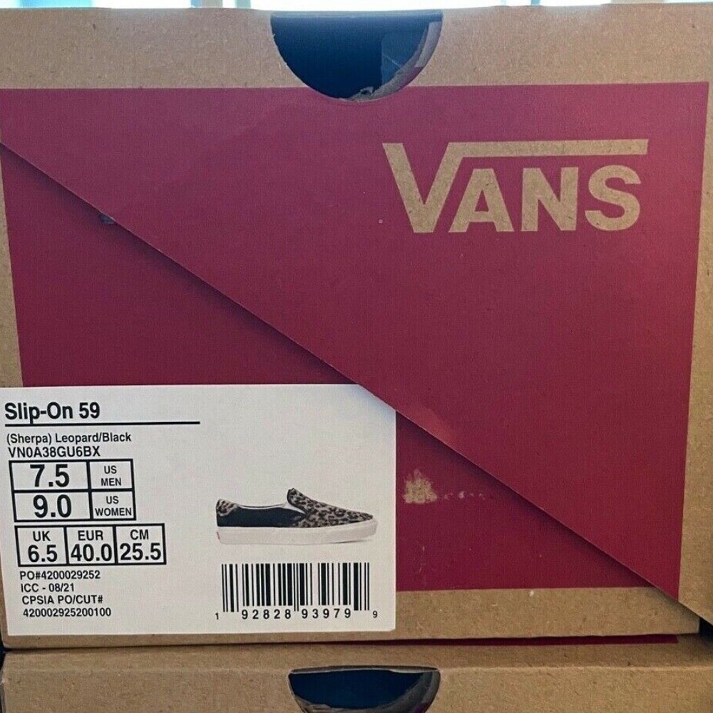 Vans Slip On (Sherpa) Leopard Faux Fur Shoes Womens Sizes 8, 8.5, 9, 9.5, 10 NIB - Picture 7 of 10